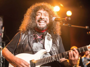 Legendary rock guitarist Javier Bátiz (Photo/Carlos Alvar)
